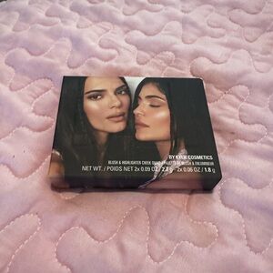 Kylie Cosmetics Cream and Brown Blush Palette